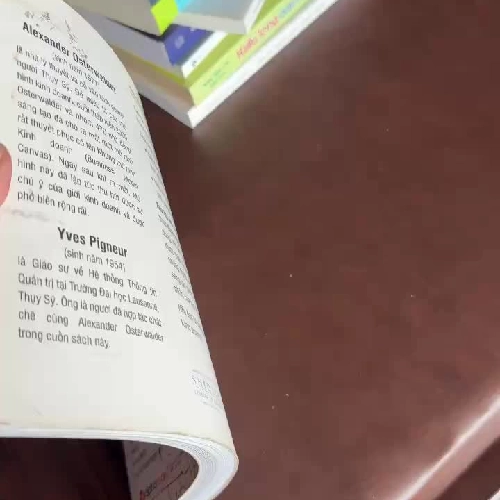 BUSINESS MODEL GENERATION – TẠO LẬP MÔ HÌNH KINH DOANH | Sách kinh doanh kinh điển- K4 1023604