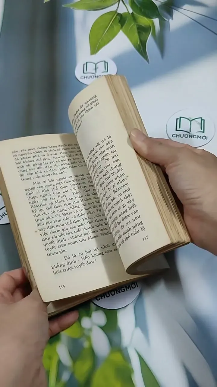 Nhà Nữ Ngoại Cảm Bất Hạnh - Guy Des Cars 713858