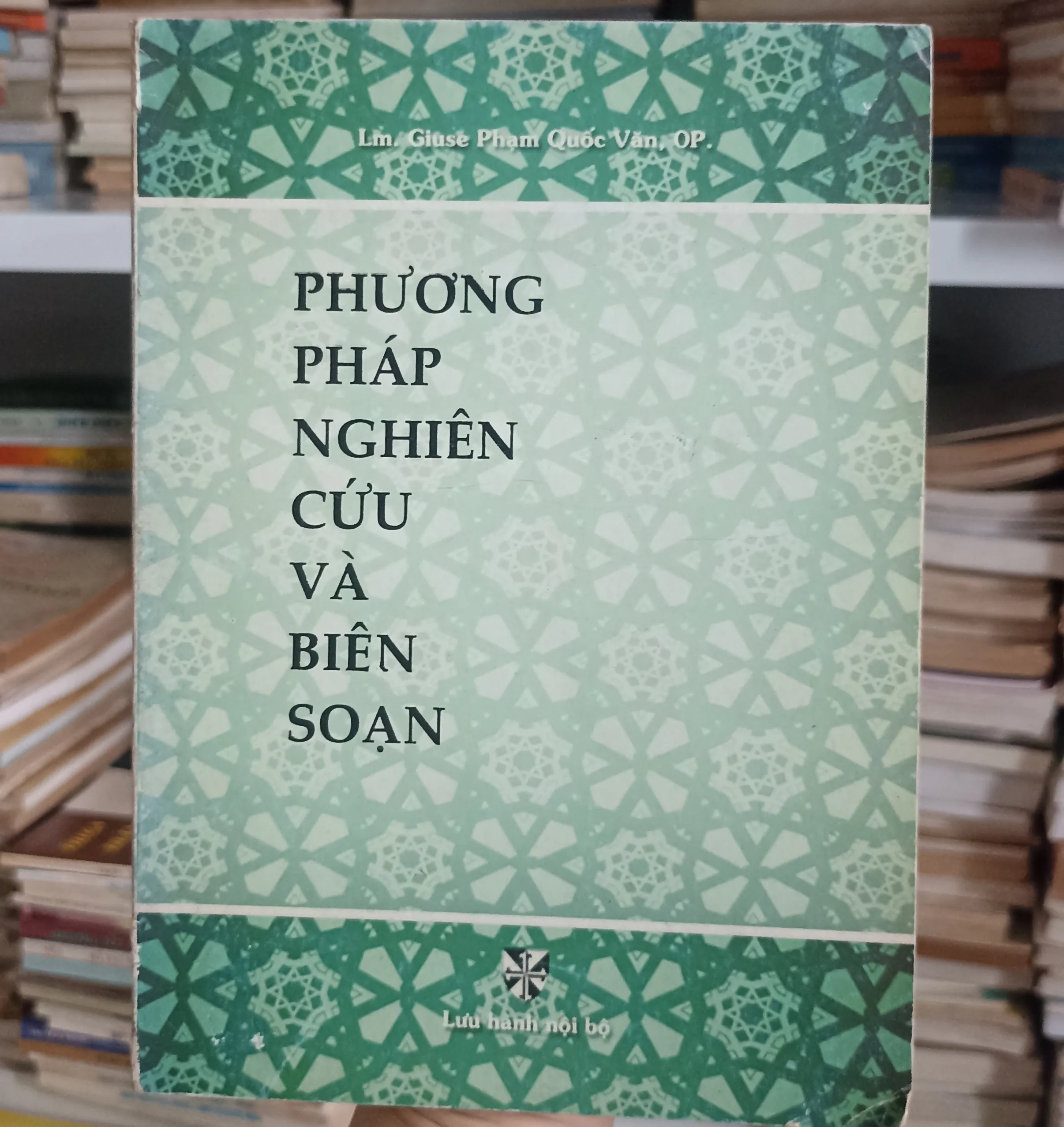 Phương pháp nghiên cứu và biên soạn 🌻 by  - Sách Book Cover - Ngọc Hiển Books