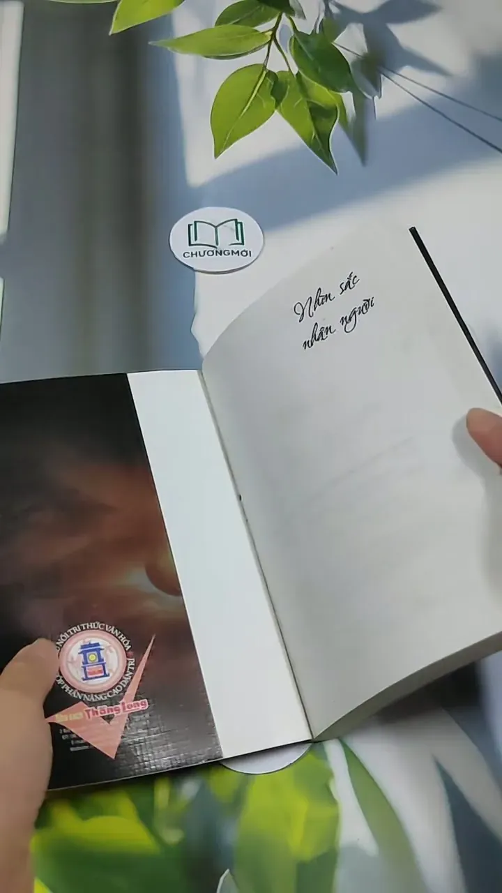 Nhìn Sắc Nhận Người - Hà Linh (biên soạn) 705683