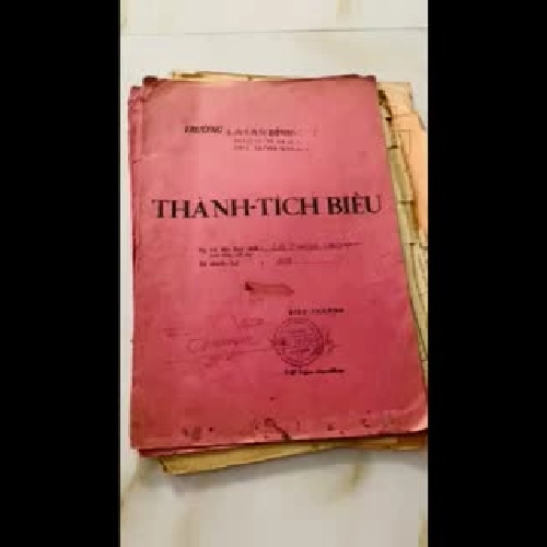 Bộ thành tích biểu và giấy tờ xưa của nam sinh trường Lasan Bình Lợi 