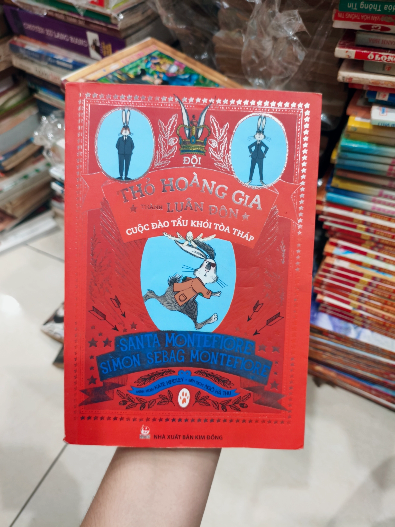 Đội thỏ hoàng gia thành Luân Đôn 🌱 by  - Sách Book Cover - Ngọc Hiển Books
