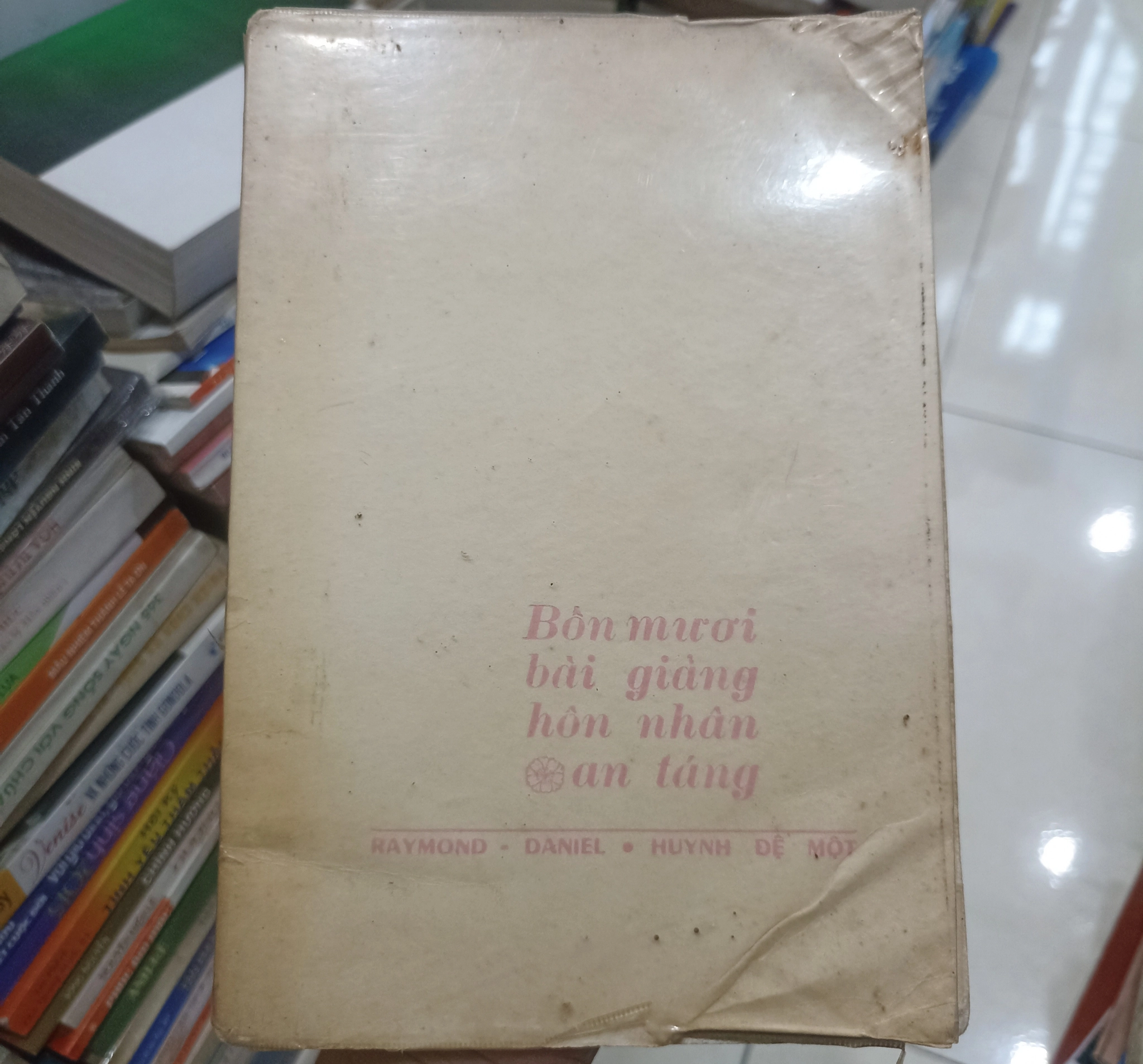 Bốn mươi bài giảng hôn nhân và an táng 🌻 by  - Sách Book Cover - Ngọc Hiển Books