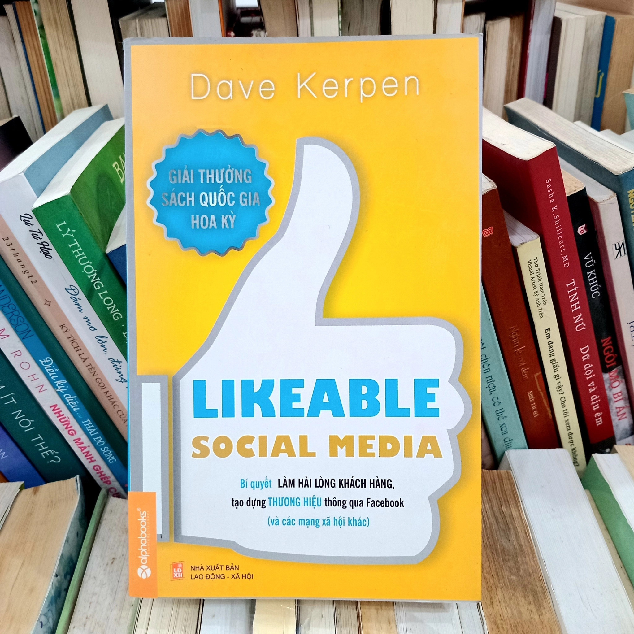 Linkeable Social Media 📚 by  - Sách Book Cover - Ngọc Hiển Books