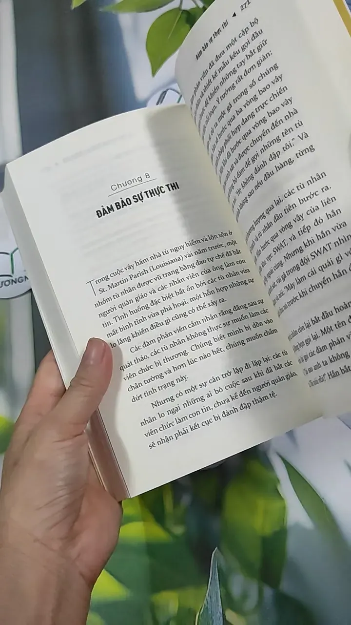 [MIỄN PHÍ BỌC SÁCH] Đừng Bao Giờ Chia Đôi Lợi Ích Trong Mọi Cuộc Đàm Phán - Chris Voss & Tahl Raz 787064