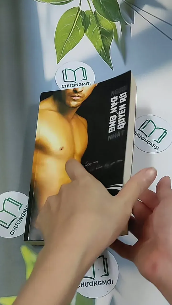 Đàn ông quyến rũ còn sót lại - Julie James 688694