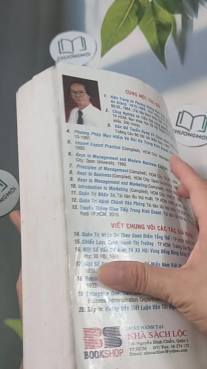 Truyền thông giao tiếp trong kinh doanh để hội nhập toàn cầu - Nguyễn Hữu Thân 688446