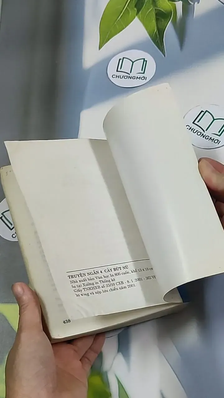 Truyện ngắn bốn cây bút nữ 698635