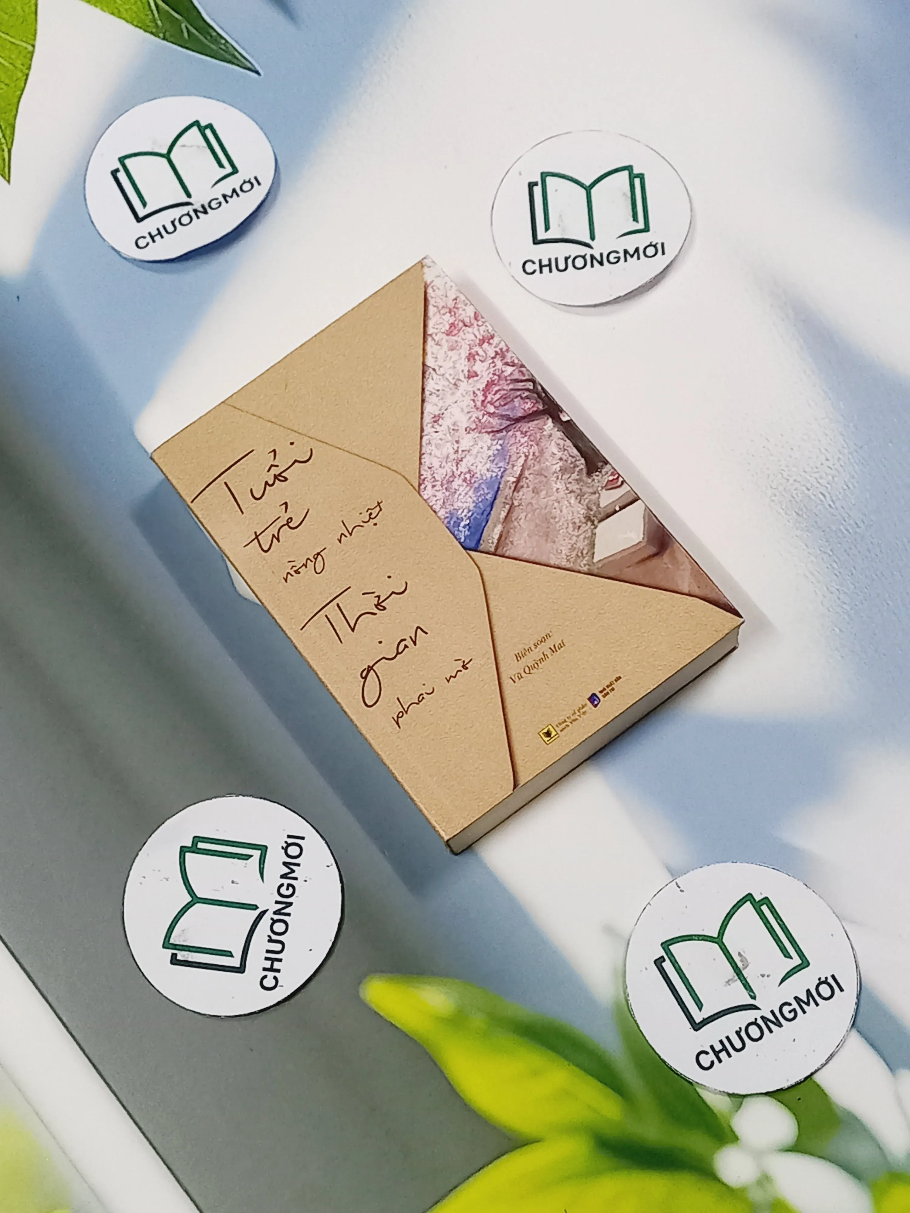 Tuổi Trẻ Nồng Nhiệt, Thời Gian Phai Mờ - Vũ Quỳnh Mai