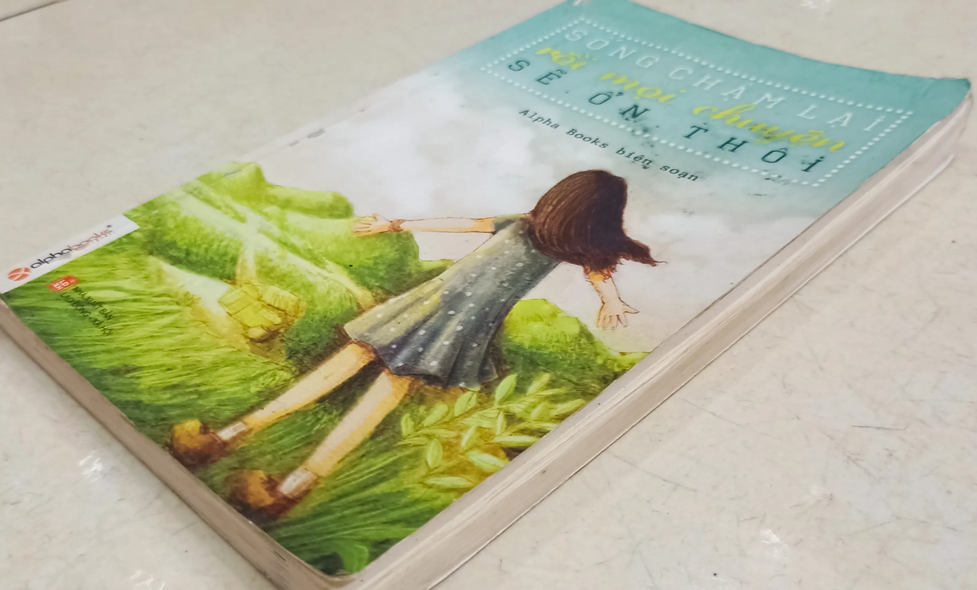 Sống chậm lại rồi mọi chuyện sẽ ổn thôi 🌻 by  - Sách Book Cover - Ngọc Hiển Books