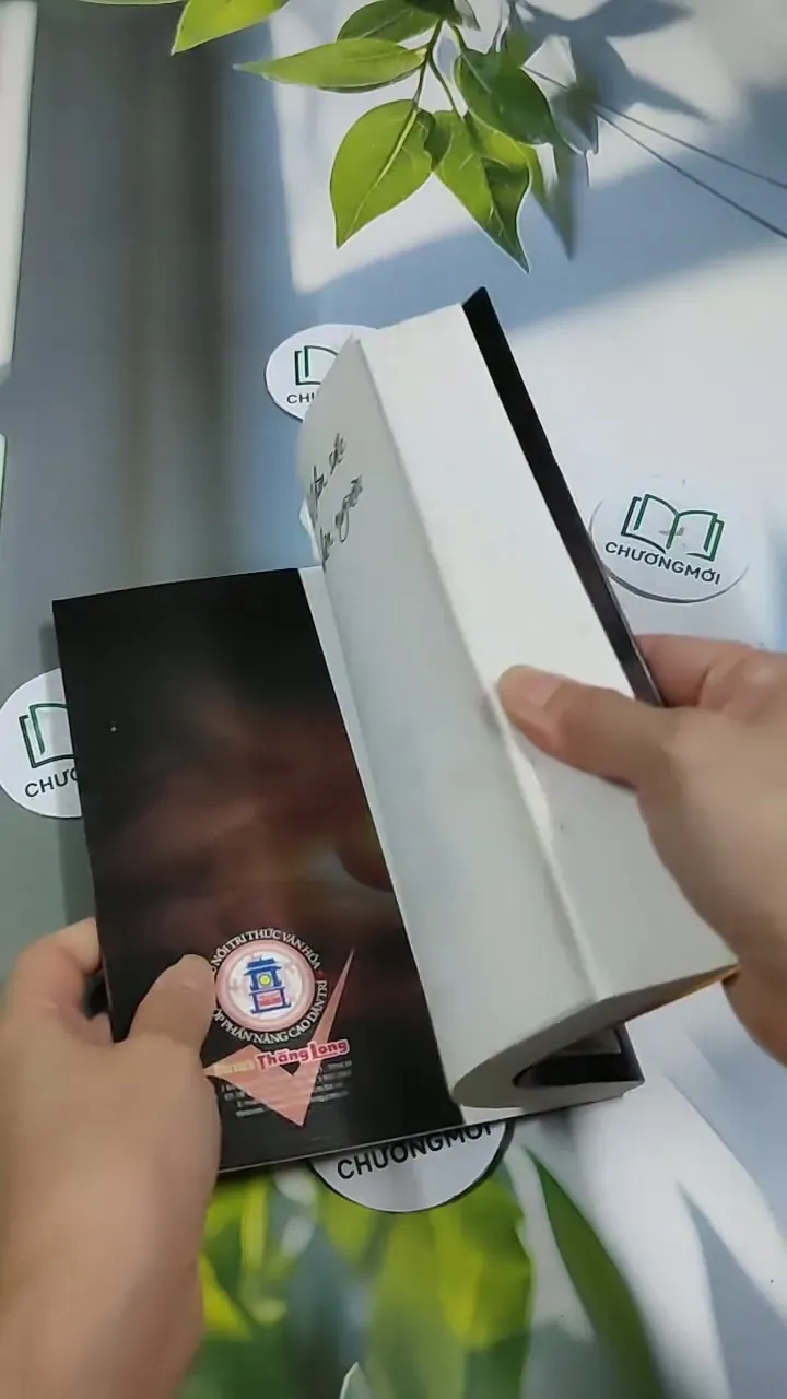 Nhìn Sắc Nhận Người - Hà Linh (biên soạn) 705683