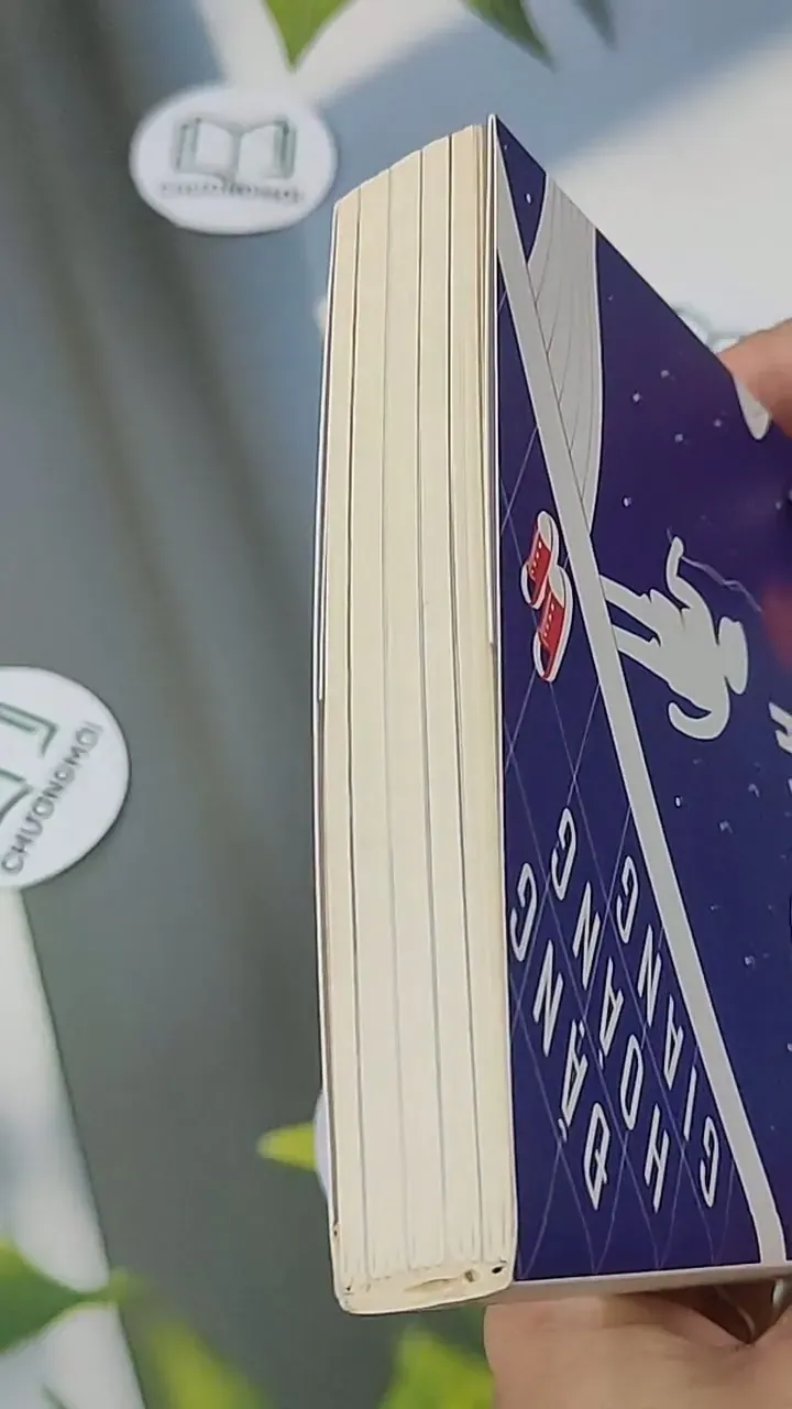 [MIỄN PHÍ BỌC SÁCH] Tìm Mình Trong Thế Giới Hậu Tuổi Thơ - Đặng Hoàng Giang 705625