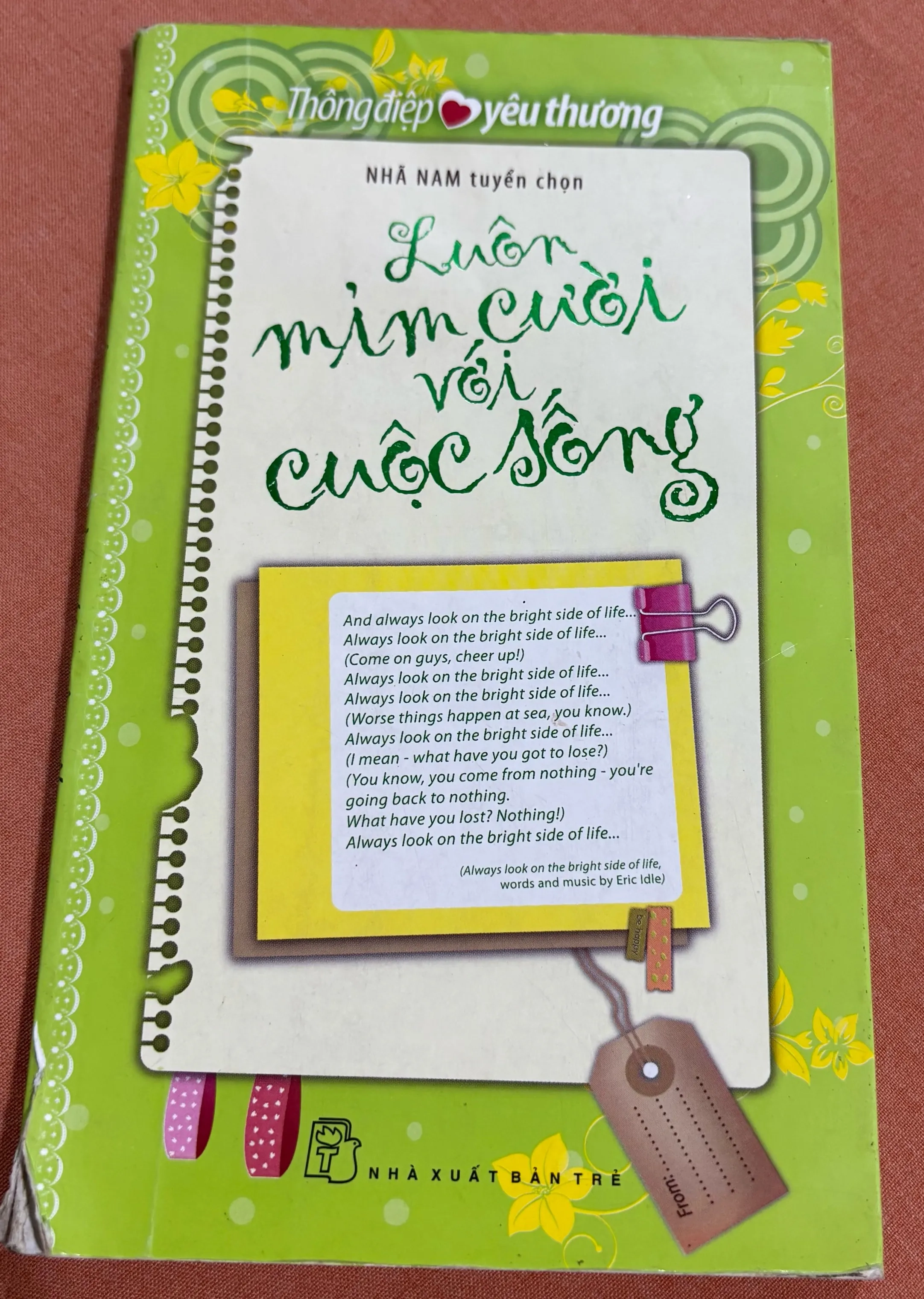 Luôn mỉm cười với cuộc sống 🌊 by  - Sách Book Cover - Ngọc Hiển Books