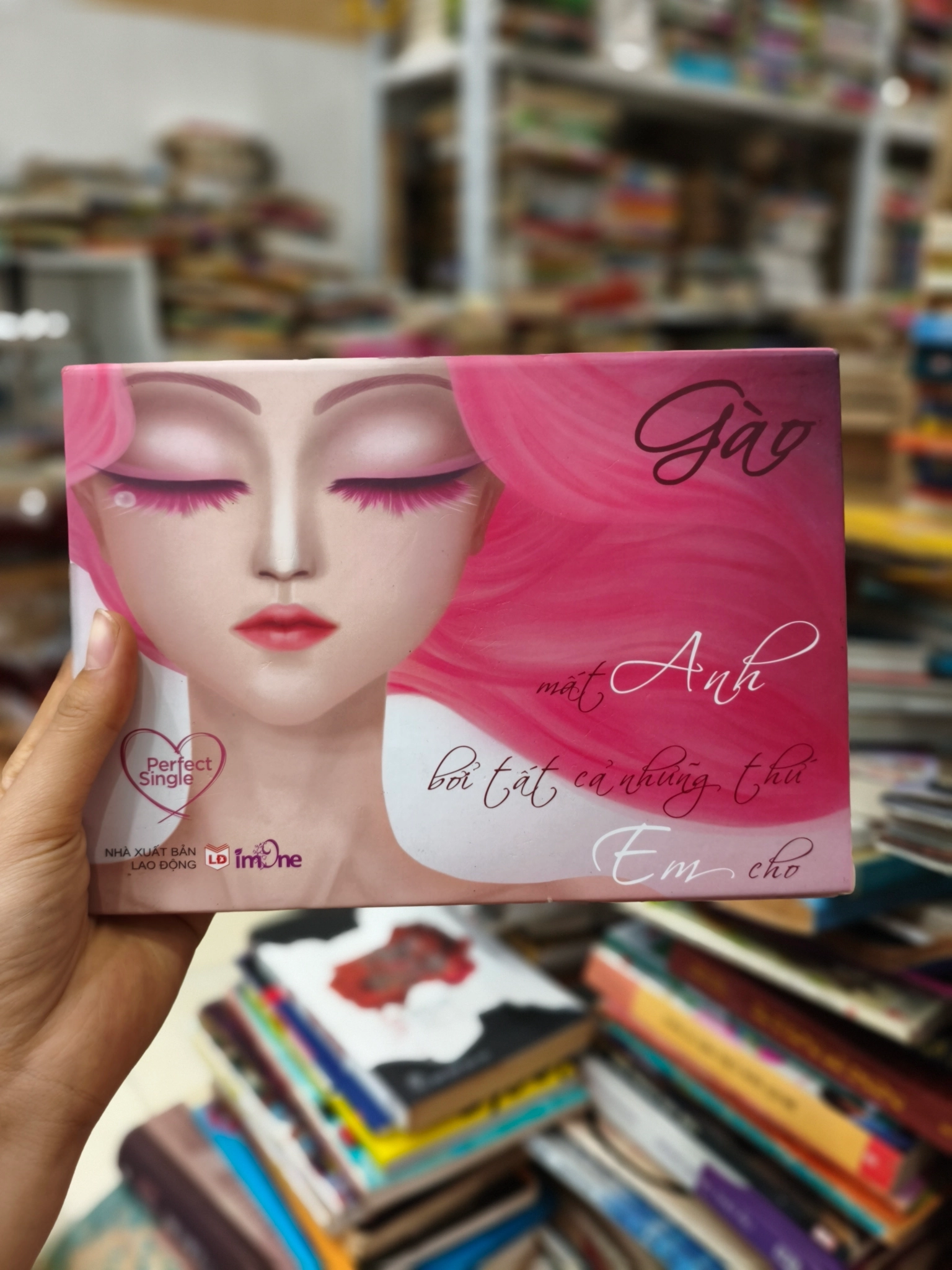 2 cuốn mất anh bởi mọi thứ em cho 🌱 by  - Sách Book Cover - Ngọc Hiển Books