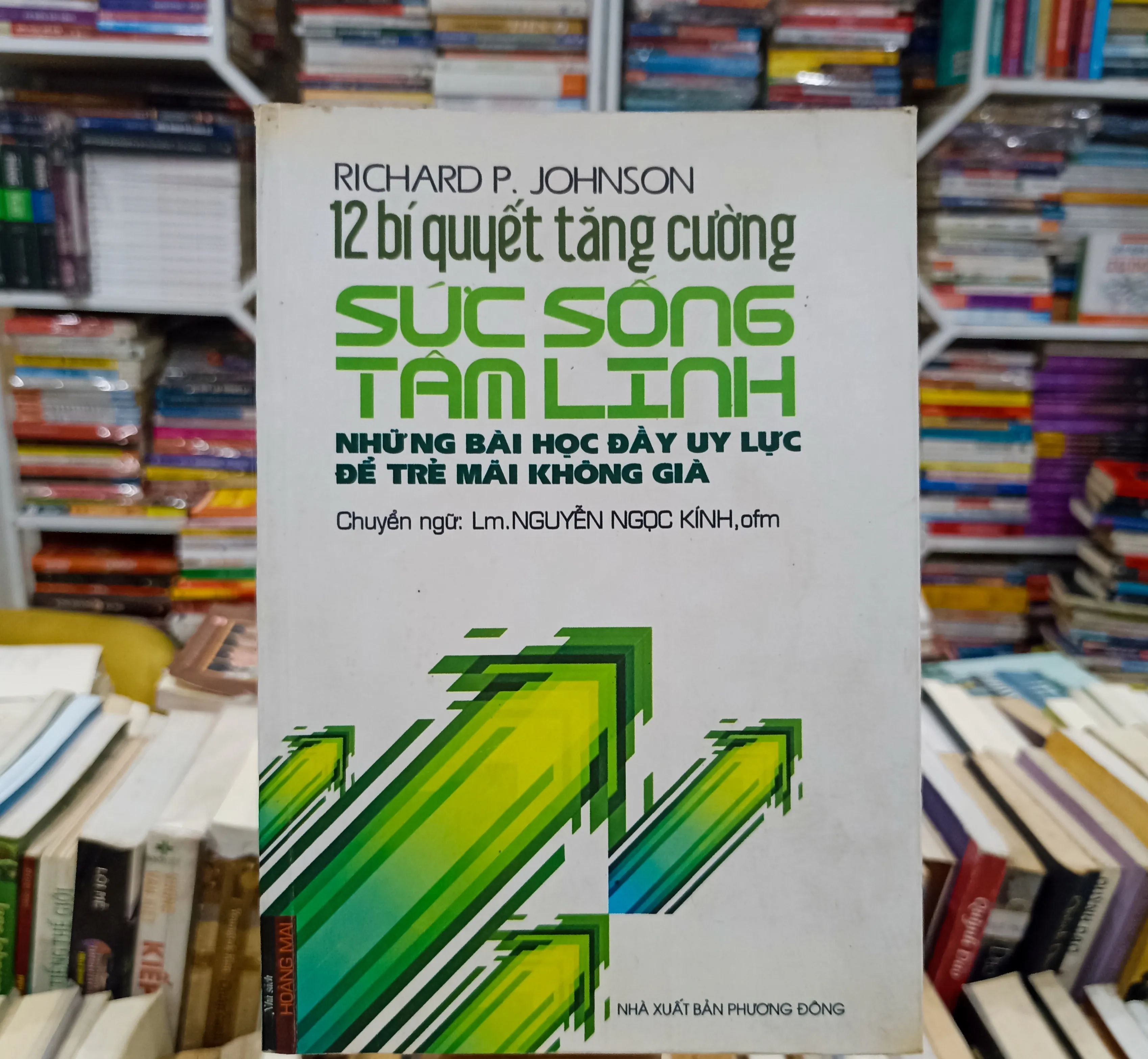 12 bí quyết tăng cường sức sống tâm linh 🌻 by  - Sách Book Cover - Ngọc Hiển Books