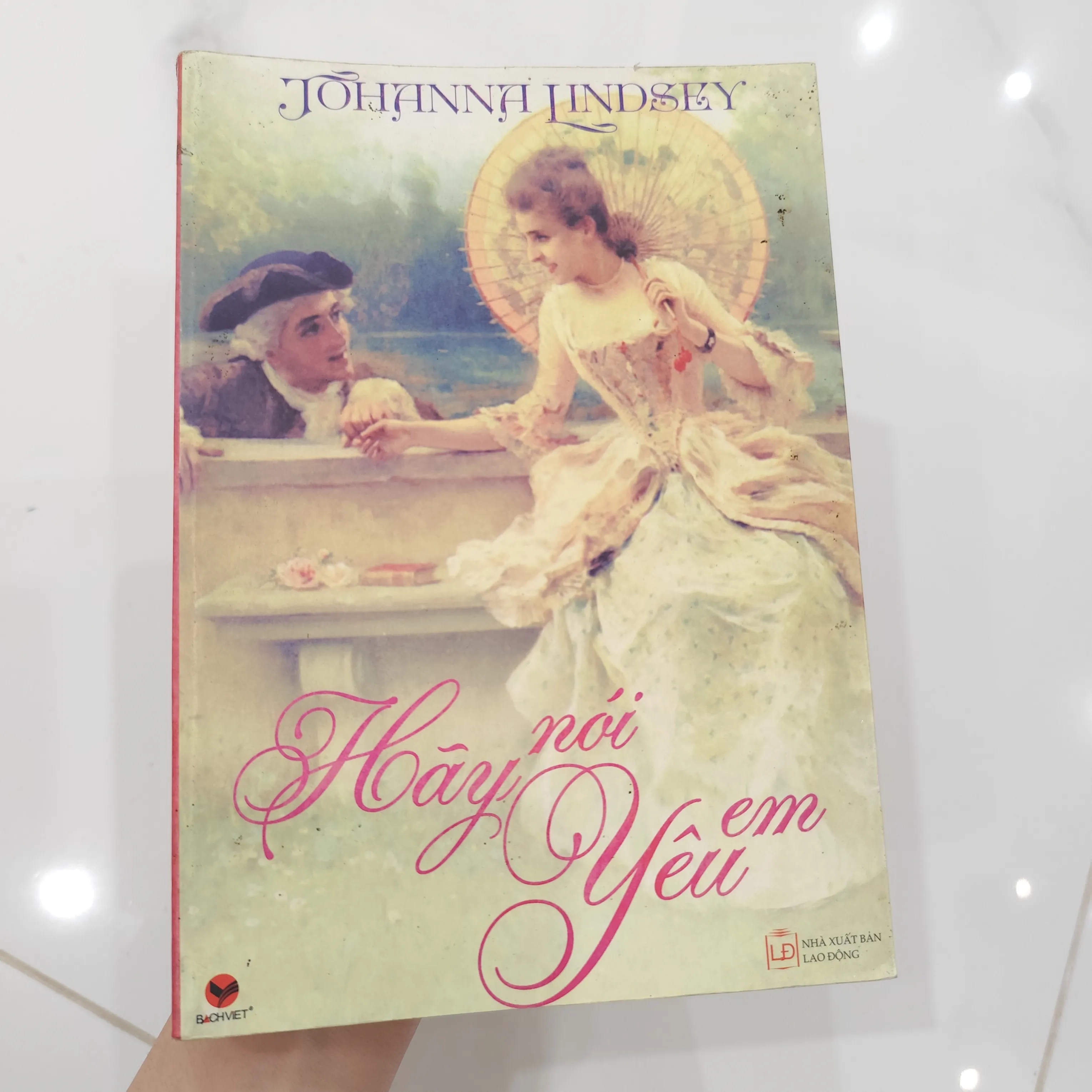 Hãy nói yêu em by  - Sách Book Cover - Ngọc Hiển Books