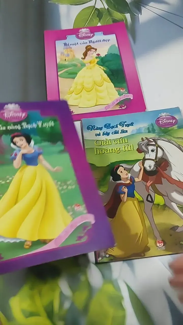 Combo Truyện Màu Cổ Tích Walt Disney: Bạch Tuyết Và Bảy Chú Lùn, Bí Mật Của Người Đẹp 715657