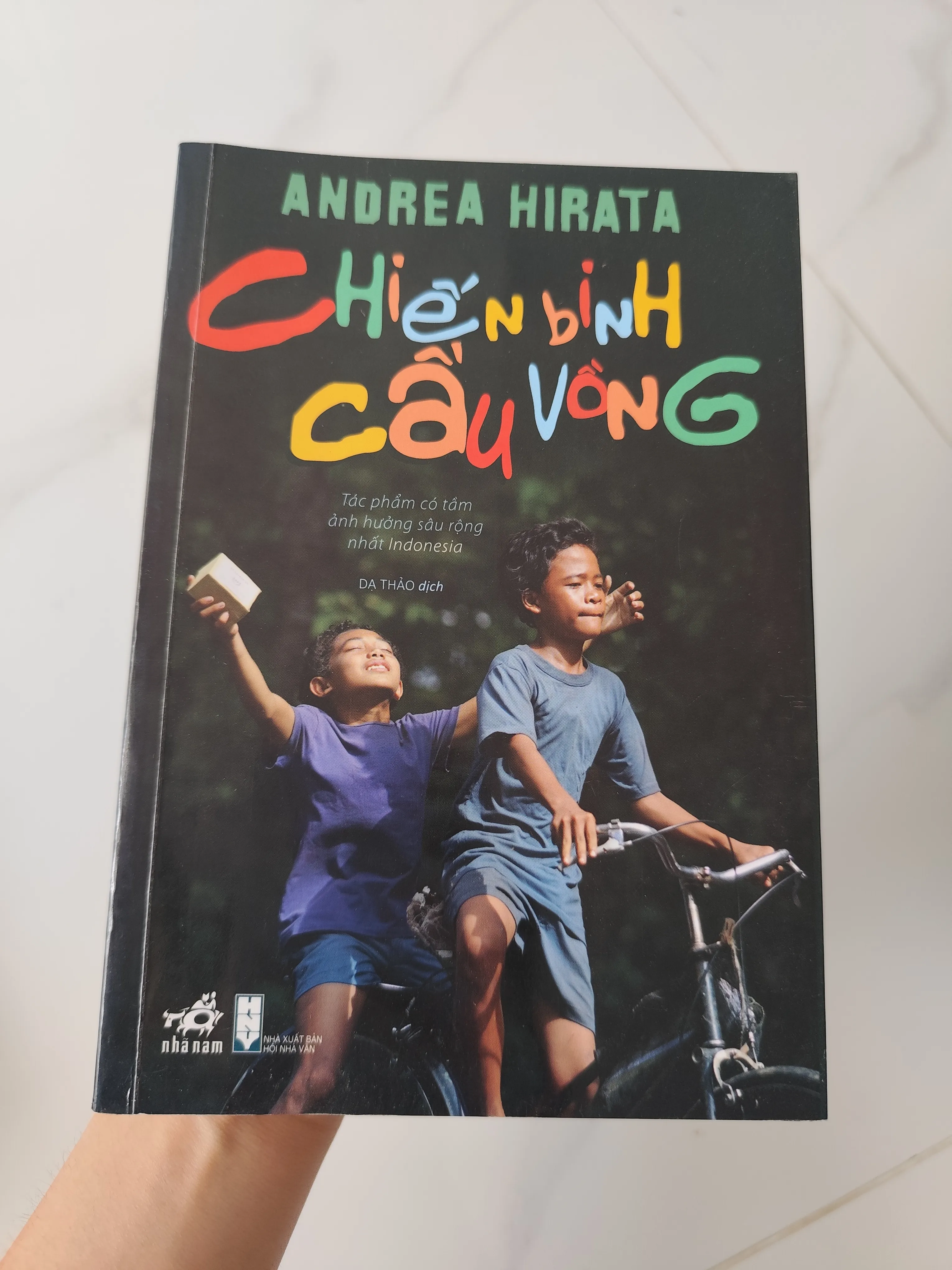 Chiến binh cầu vồng by  - Sách Book Cover - Ngọc Hiển Books