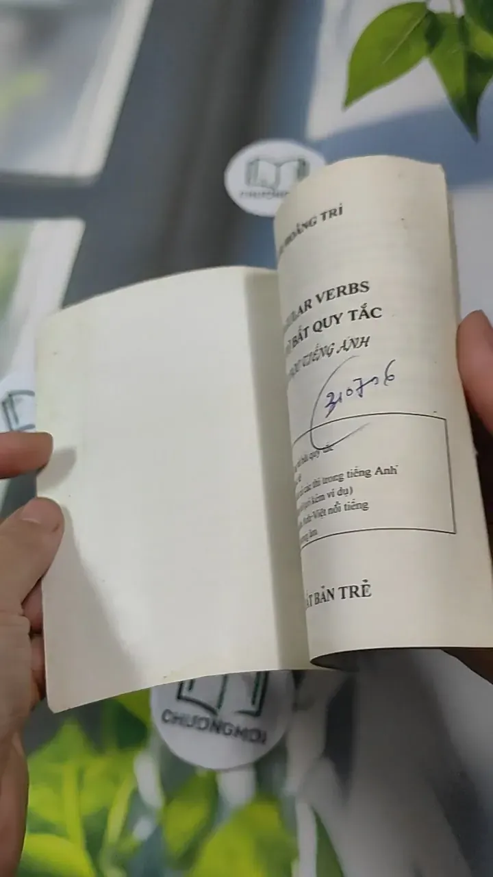 Combo Sổ Tay: Chính Tả Văn Phạm Tiếng Anh, Động Từ Bất Quy Tắc (Sách Bỏ Túi) 727303