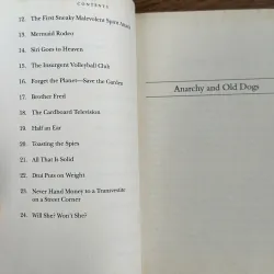 Anarchy and Old Dogs - Colin Cotterill 783030