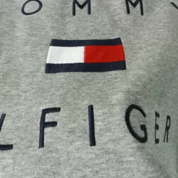 Áo sweater Tommy Hilfiger thêu chữ & logo màu xám 719765