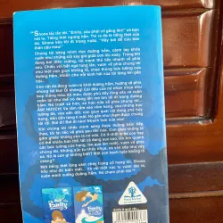 Emily và quái vật dưới vực thẳm 1001679