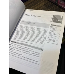 Politics, 2nd edition - Andrew Heywood
