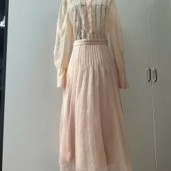 Tiểu thư yêu kiều - White Ant 608052