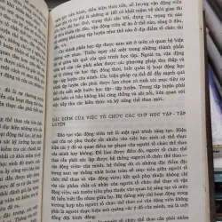 NGHỆ THUẬT SƯ PHẠM CỦA NGƯỜI TỔ CHỨC THỂ THAO THIẾU NIÊN - A.DERKATS, A.LXAEP 957325