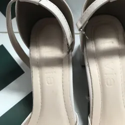 Giày cao gót 5p Luvia màu kem size 40 1029937