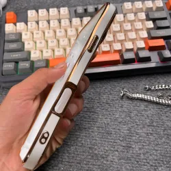 Ốp lưng iphone 16 promax Như Mới 663645