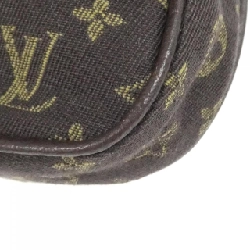 Túi xách mini Monogram Pochette Cancun M95313 Louis Vuitton 615894