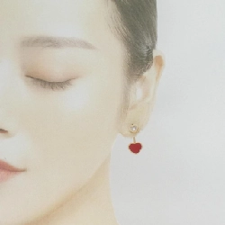 【Sản phẩm mới】Bông tai Chopard Happy Heart 666057