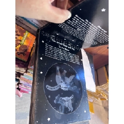 Sách chiếu bóng Bedtime Shadow, Truyện kể trên tường : Mật ngữ các chòm sao ( Lê Quỳnh Hoa dịch ) 451931