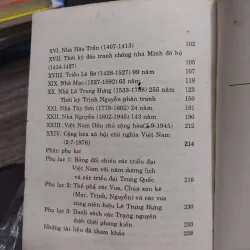 Sách: Tóm tắt niên biểu lịch sử Việt Nam - Tác giả: Hà Văn Thư - Trần Hồng Đức (A3) 601177