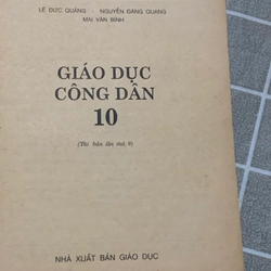 Giáo dục công dân 10, in năm 2000 545605