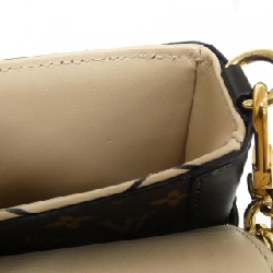 Túi xách vai Louis Vuitton Monogram Pochette Trunk Vertical M63913 612151
