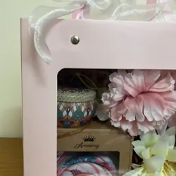 Quà tặng: khăn và nến thơm 713127