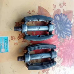 ĐÔI BÀN ĐẠP XE ĐẠP CỔ XƯA BẰNG NHÔM NGUYÊN KHỐI, SIÊU BỀN BỈ...  740435