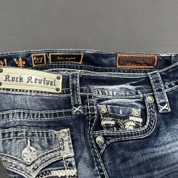 Bạn gởi về mặc không vừa nên pass lại  1026505