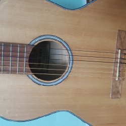 Ddanf guitar cổ điển + sách hướng dẫn 8701