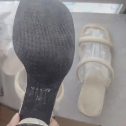 Guốc, cao gót 7p size 225 (36,5) màu kem như hình 1028796