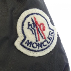 Áo khoác lông vũ MONCLER 642073