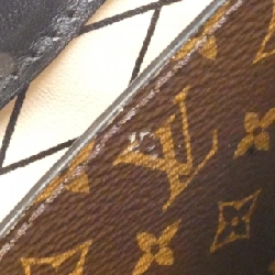 Túi xách vai Louis Vuitton Monogram Reverse Trunk Clutch M43596 610311