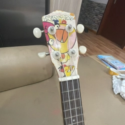 Đàn Ukulele hình cute - chất lượng tốt, âm thanh hay 443105