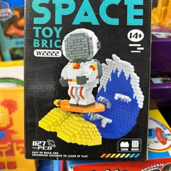 Xếp Hình Lego Space Toy Brick W2222 Nhà Du Hành Thám Hiểm Vũ Trụ 1127 Chi Tiết 223495