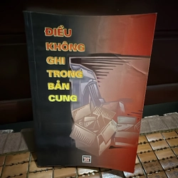 Điều không ghi trong bản cung