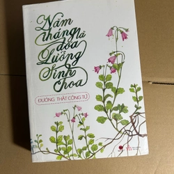 Năm tháng là đoá lưỡng sinh hoa