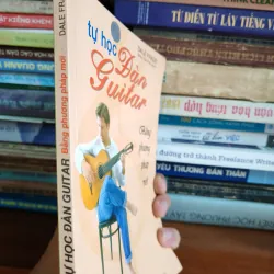 Tự học đàn guitar bằng phương pháp mới 1040157