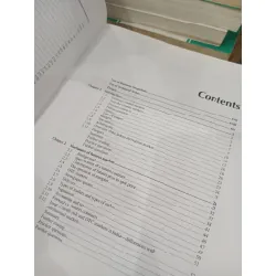 Options, futures, and other derivatives - John C. Hull, Sankarshan Basu 702539